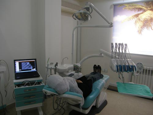 دکتر یاسمن بصیری - دندانپزشک