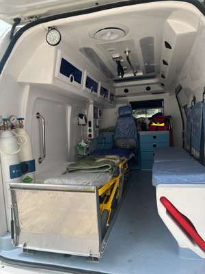 آمبولانس امدادگران خزر در رشت