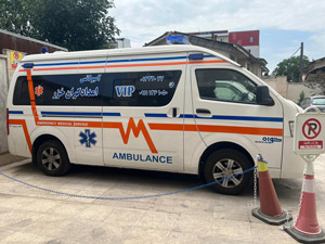 آمبولانس امدادگران خزر در رشت